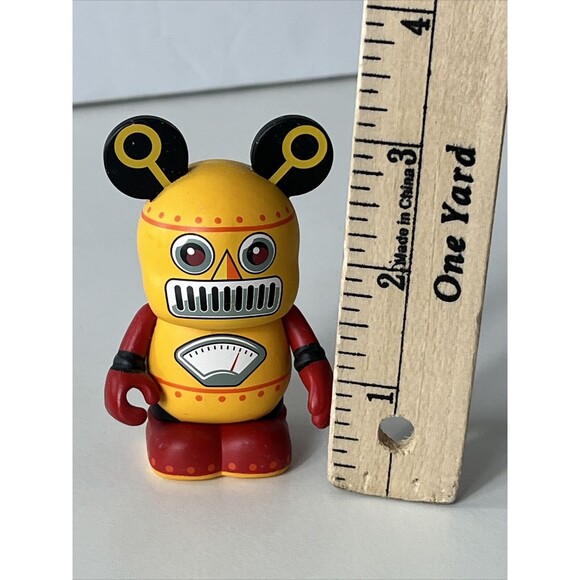 DISNEY VINYLMATION 3" 2011 Urban Series 8 - Yellow Robot - Picture 6 of 6